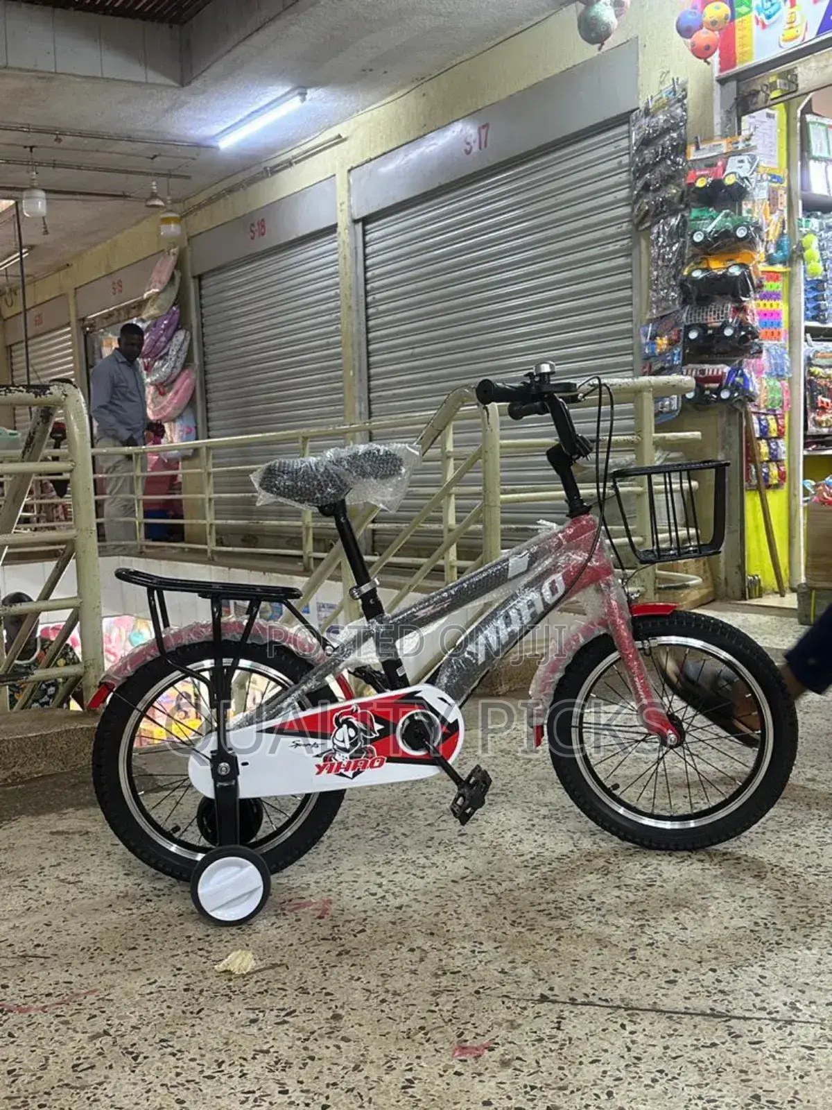 Kids Bikes Size 16.