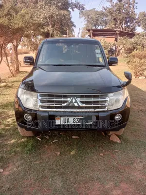Mitsubishi Pajero 2010 Black
