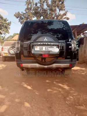 Mitsubishi Pajero 2010 Black
