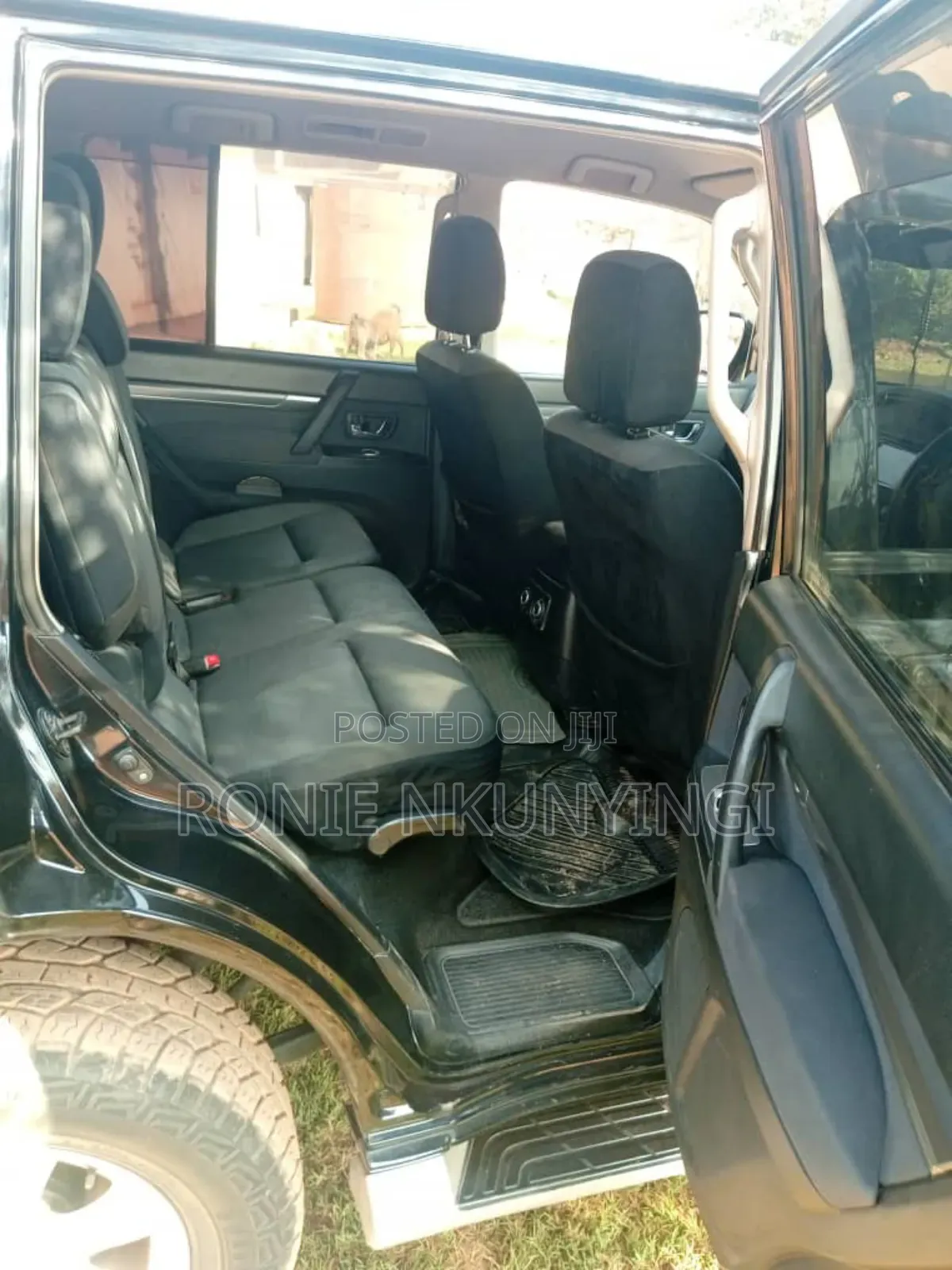Mitsubishi Pajero 2010 Black