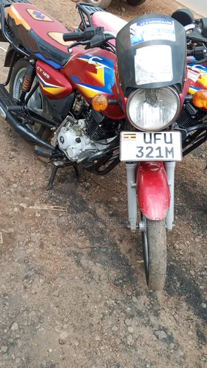 Bajaj Boxer 125 2023 Red