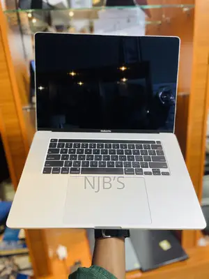 Laptop Apple MacBook Pro 2017 16GB Intel Core I7 SSD 512GB