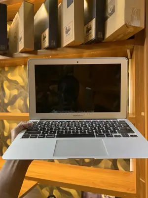 Laptop Apple MacBook Air 2014 4GB Intel Core I5 SSD 128GB