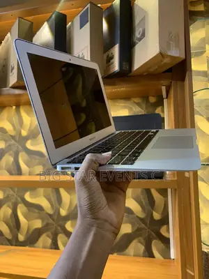 Laptop Apple MacBook Air 2014 4GB Intel Core I5 SSD 128GB