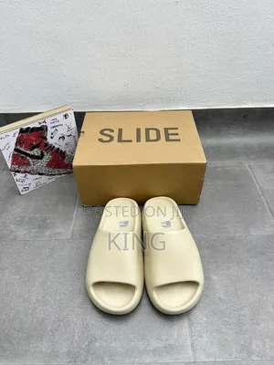 Cream Yeezy Adidas Slides