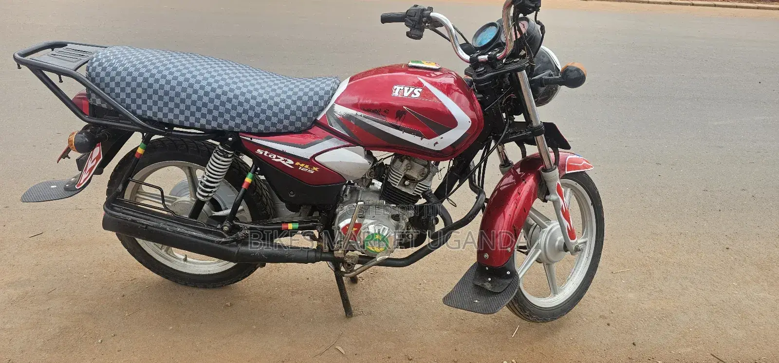 TVS HLX 125 2022 Red