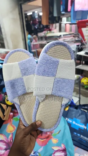 Warm Fluffy Lightweight Bedroom Indoor Sandals (38 -41) Size)