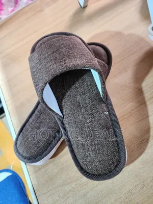 Warm Fluffy Lightweight Bedroom Indoor Sandals (38 -41) Size)
