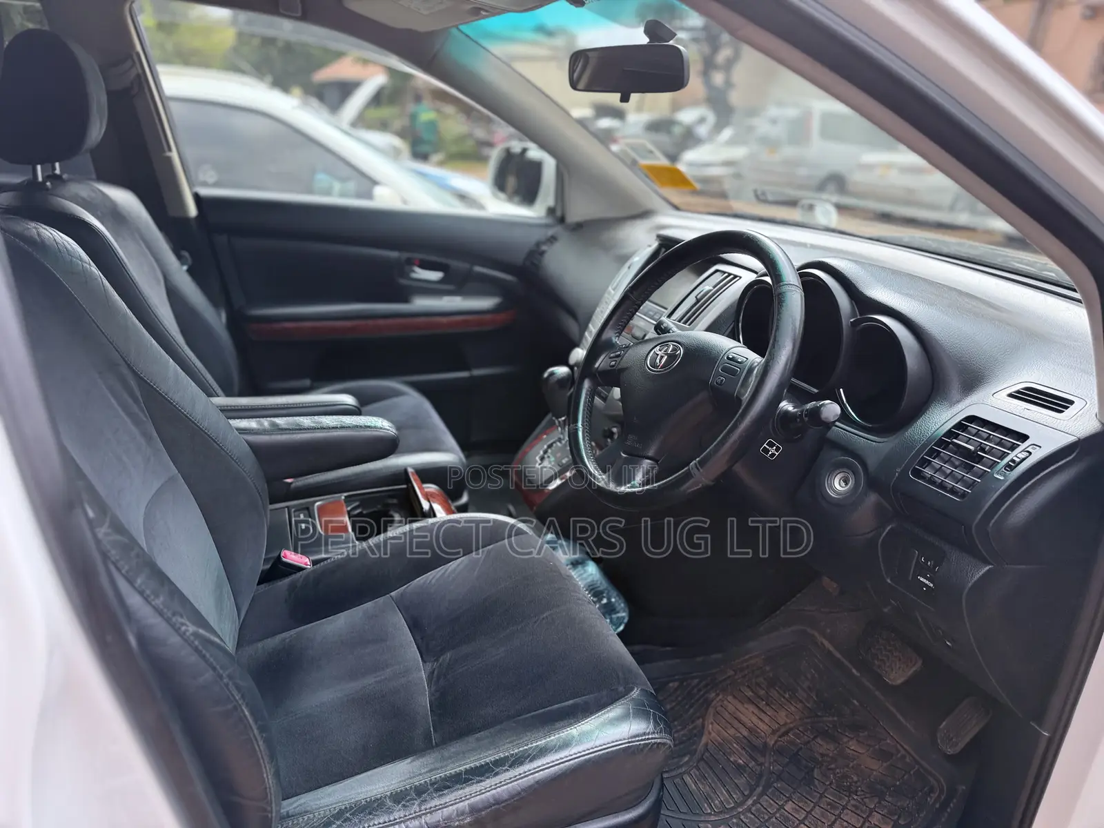 Toyota Harrier 2.4 2011 Pearl