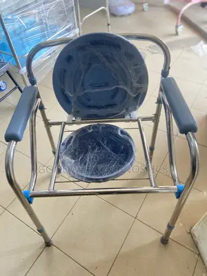 Commode Chair