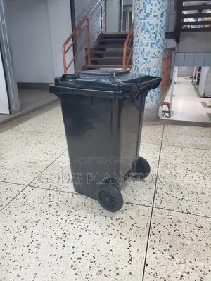 Outdoor 100litres Plastic Dust Bins Black