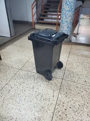 Outdoor 100litres Plastic Dust Bins Black