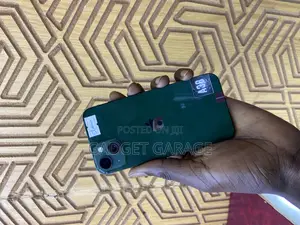 Apple iPhone 13 128 GB Green