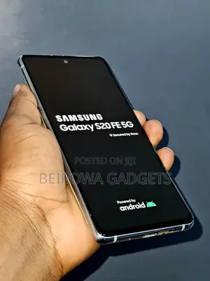 New Samsung Galaxy S20 FE 5G SD865 128 GB Blue