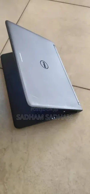 Laptop Dell Latitude 3350 4GB Intel Core I3 HDD 500GB