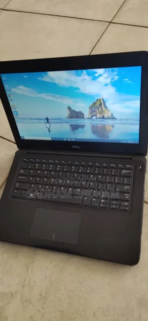 Laptop Dell Latitude 3350 4GB Intel Core I3 HDD 500GB