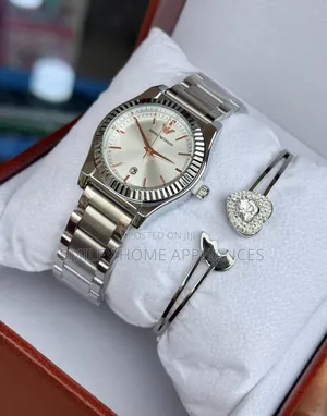 White Face Emporio Armani Classy Wrist Time Piece With Silver Bracelet