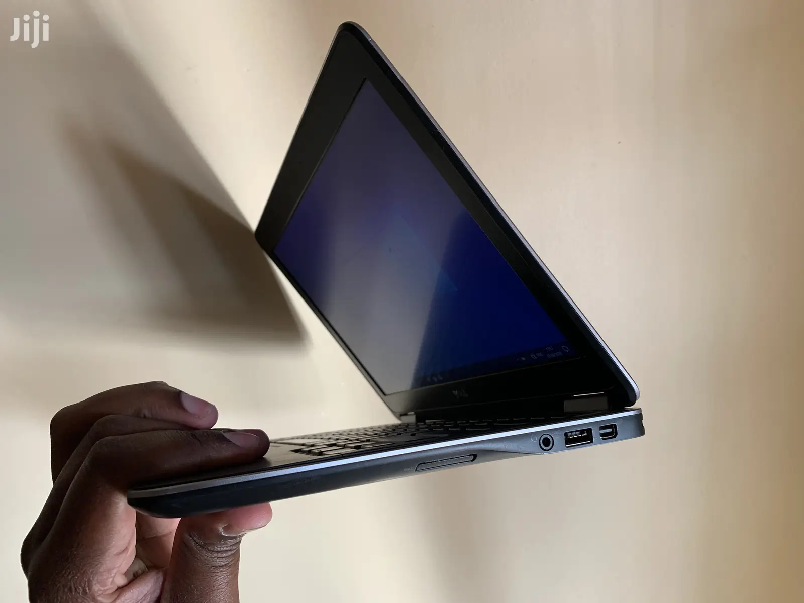 Laptop Dell Latitude E7240 4GB Intel Core i5 SSD 128GB