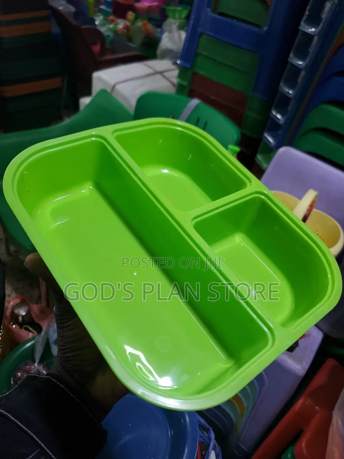 Plastic Plates With Partition 1pc