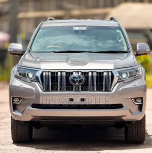 Toyota Land Cruiser Prado 2.8 2021 Gray