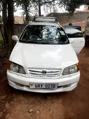Toyota Ipsum 2000 White
