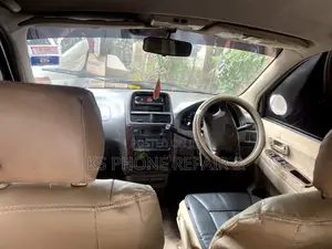 Toyota Ipsum 2000 White
