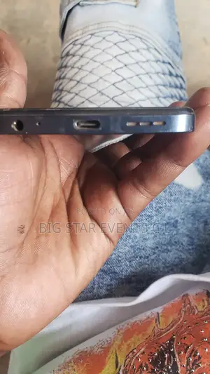 Infinix Hot 30i 128 GB Black