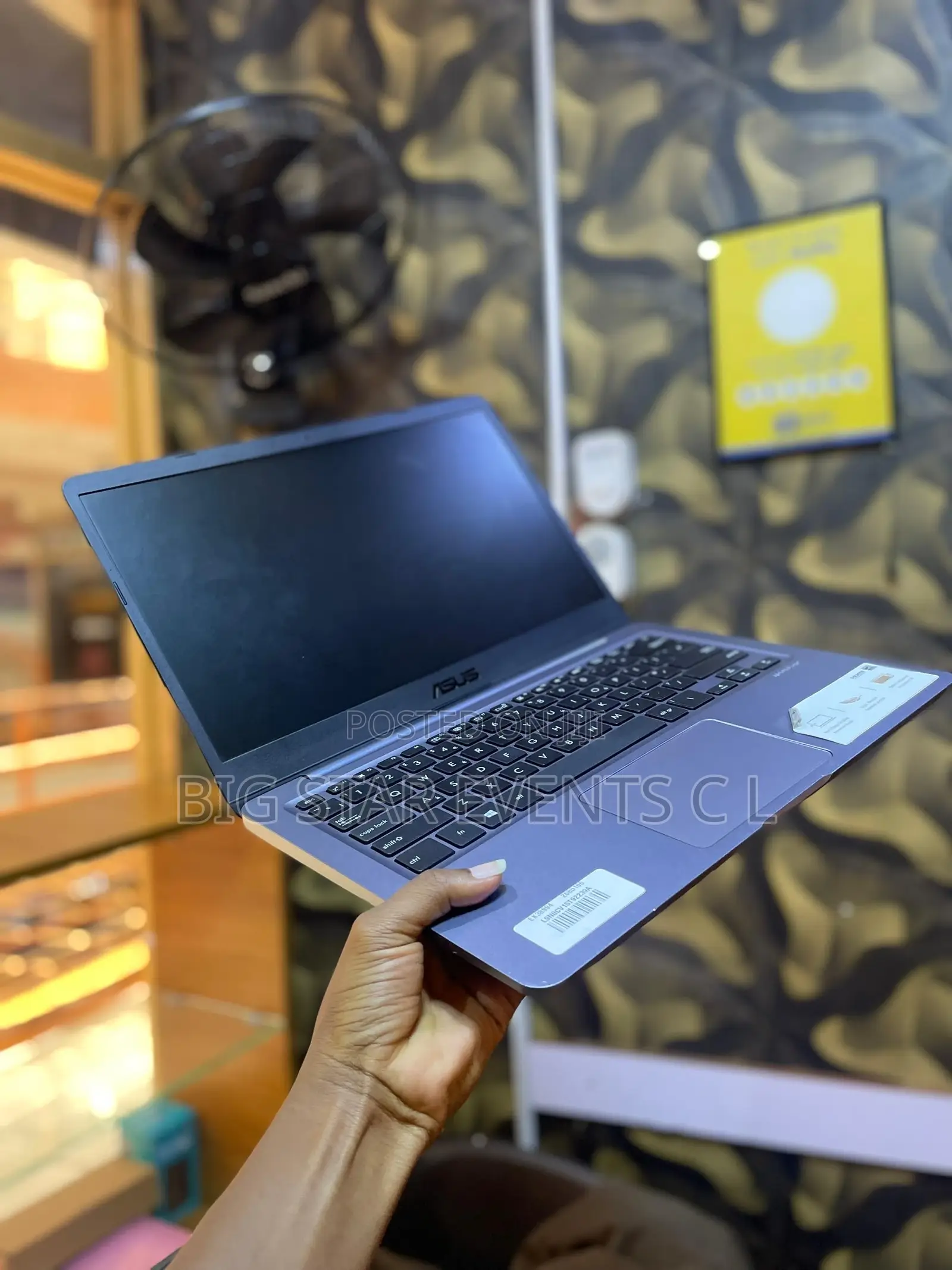 Laptop Asus 4GB Intel Celeron SSD 60GB