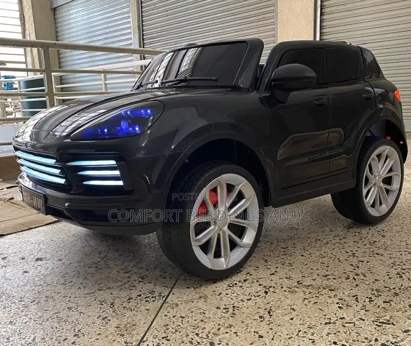 Rechargeable Luxury Toy Car Black