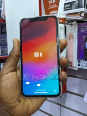 Apple iPhone 11 64 GB White