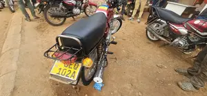 Bajaj Boxer 2018 Red