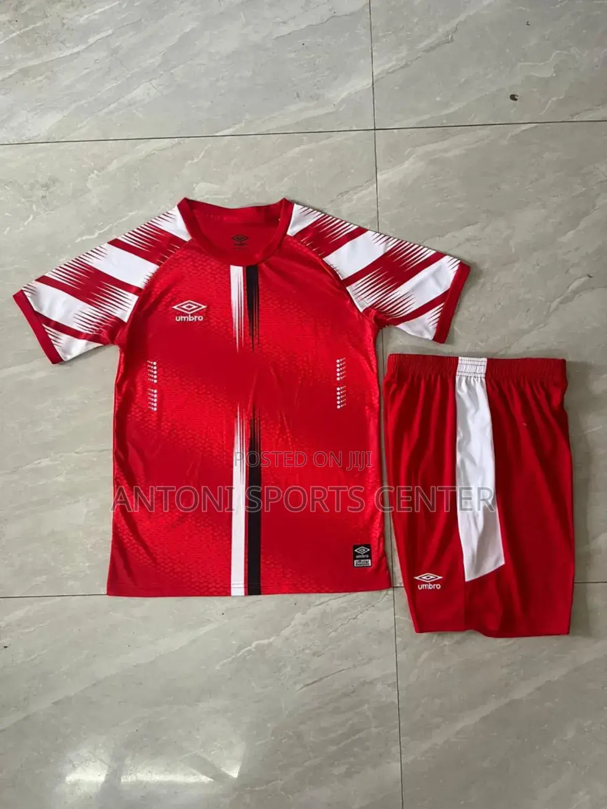Umbro Plain Red Color