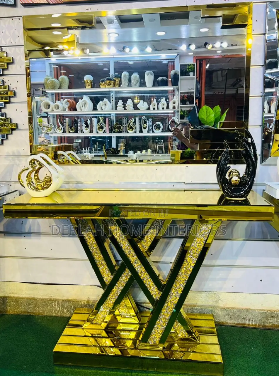 Fancy Hong Kong Imported Table Make Ups and Mirrors