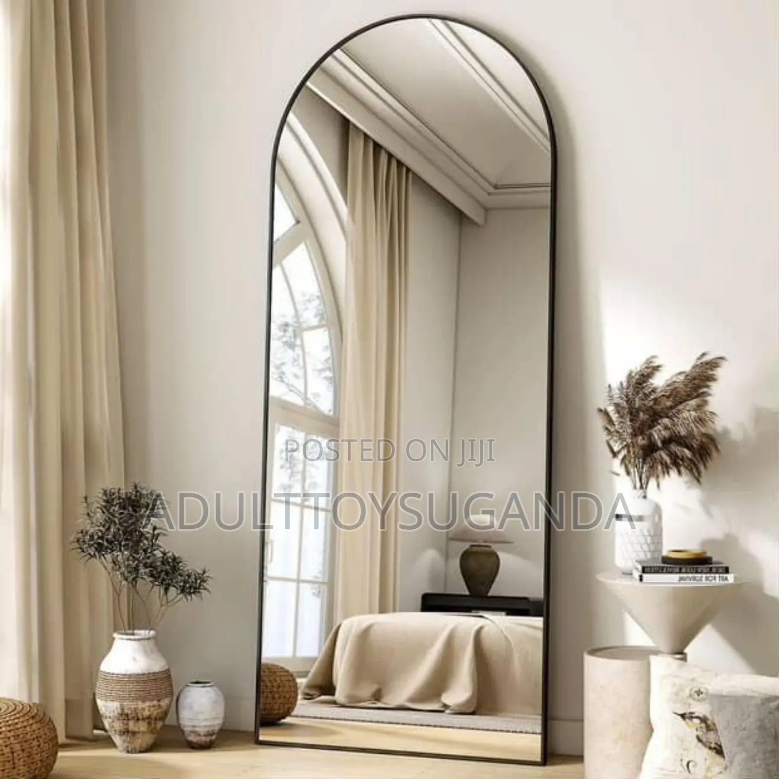 Frameless Dressing Design Mirror