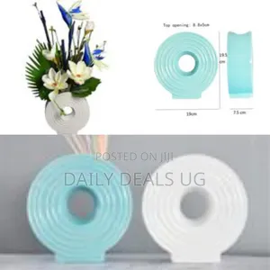 Ceramic Hollow Donut Flower Vase Set of 2, Off White