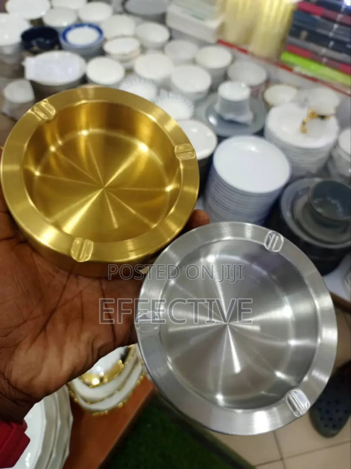 Metallic Ash Tray