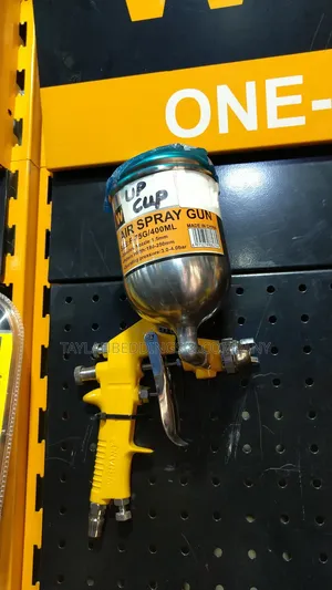 Air Spray Gun Suitable for Base Coat Paint Capacity 400ml Sprayer