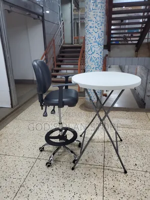 White Bar Table and Chairs Plastic Table