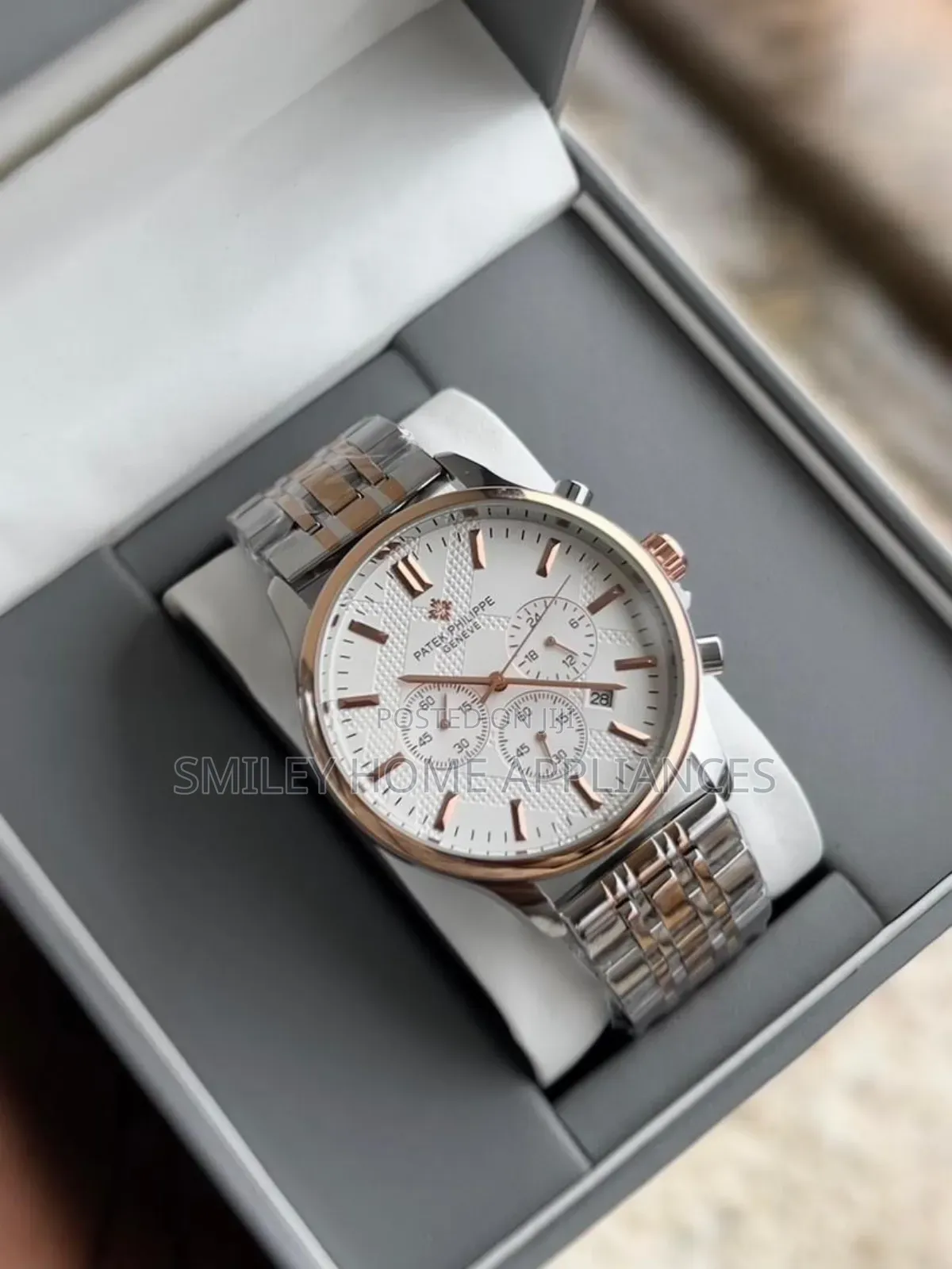 Men's Patek Phillipe Geneva Classy Analog Time Piece at 20% Discount