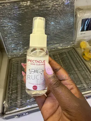 Spectacle Lens Cleaner