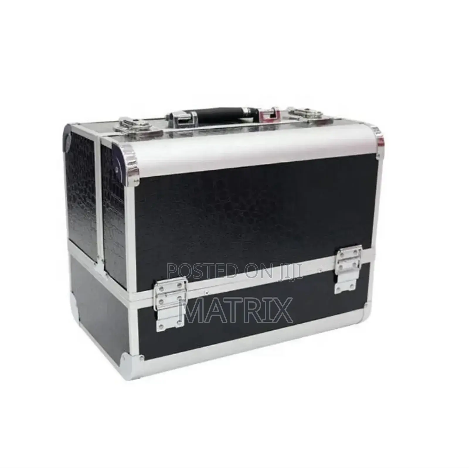 Elegant Make Up Kit With Open Make Up Racks Color Vary