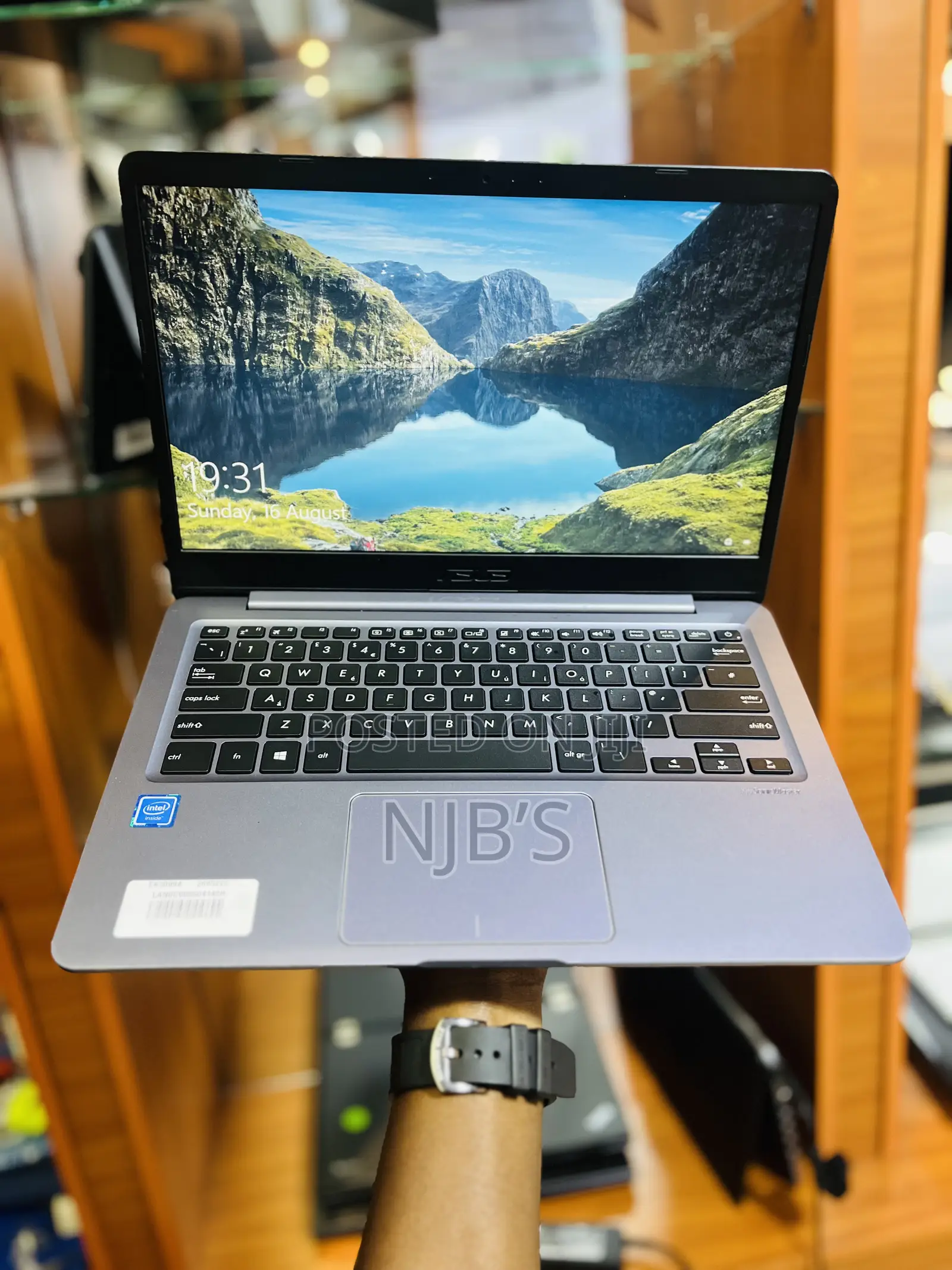 Laptop Asus VivoBook E403NA 4GB Intel Celeron eMMC 128GB