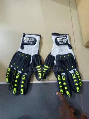 Keep Safe Anti-impact Cut Resistant Nitrile Gloves.