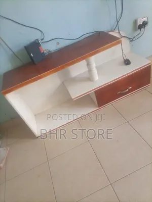 Tv Stand (Slightly Used)