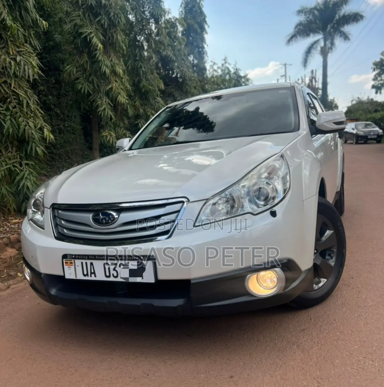 Subaru Outback 2.5i Premium 2011 White