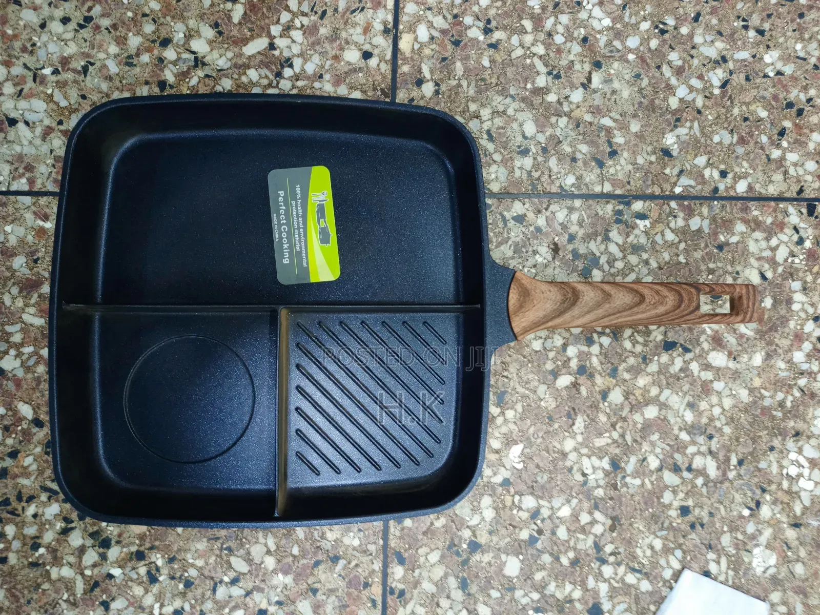 Non-Sticky Multi-Compartment Frying Pan