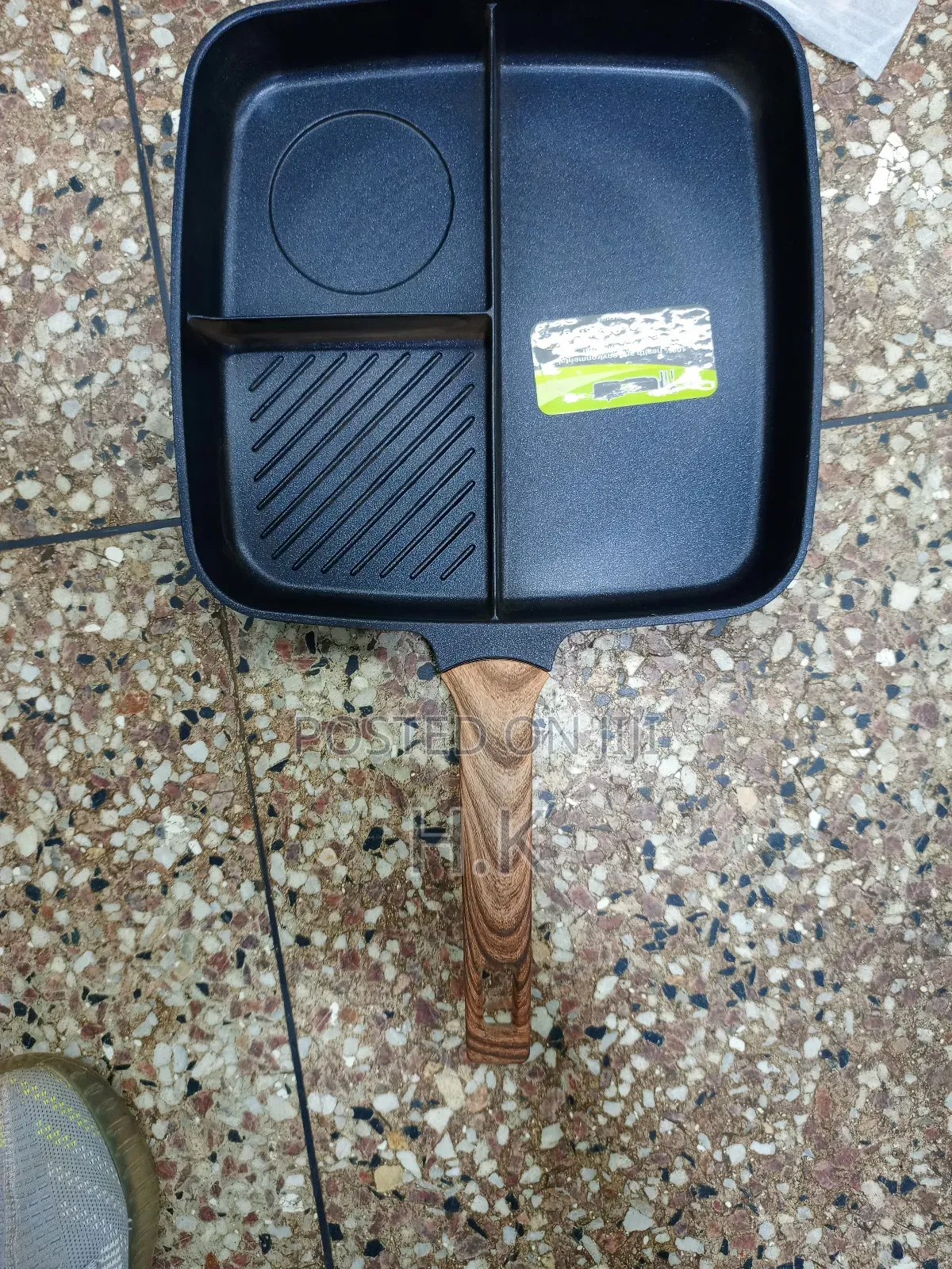 Non-Sticky Multi-Compartment Frying Pan