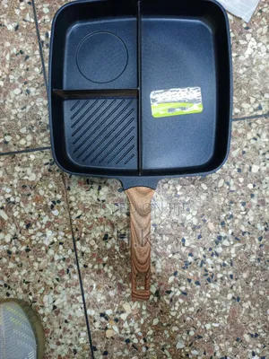 Non-Sticky Multi-Compartment Frying Pan
