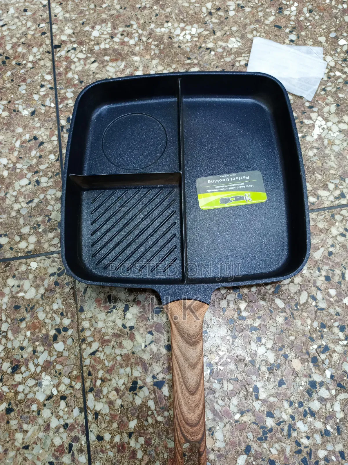 Non-Sticky Multi-Compartment Frying Pan