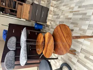 Modern Mugavu Coffee Table